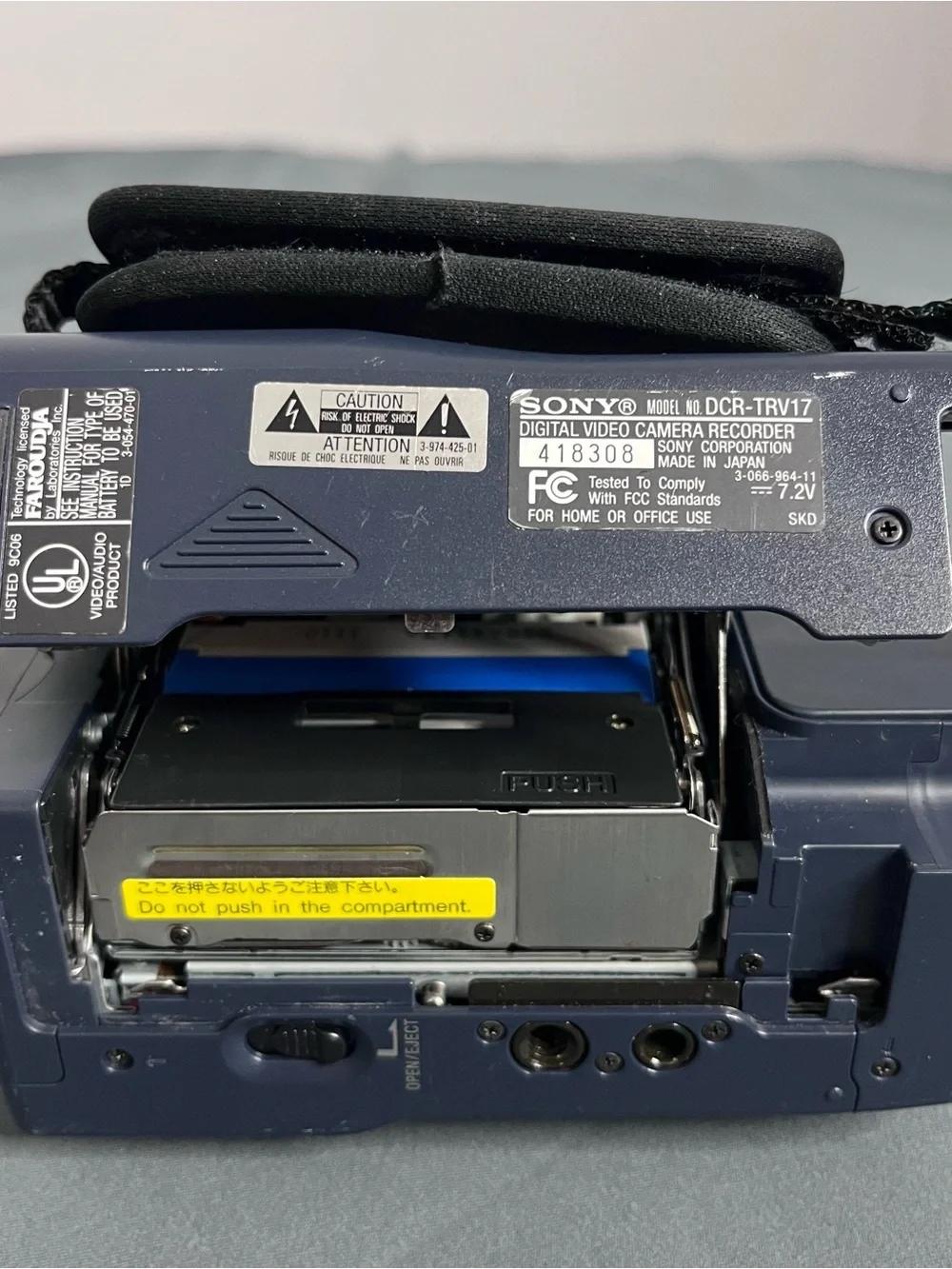 Sony dcr trv17